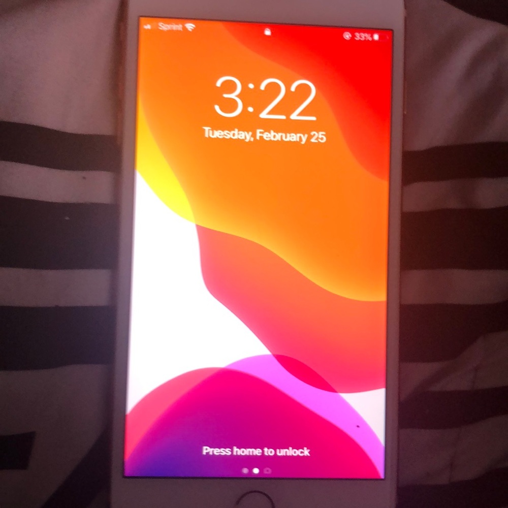 iPhone 8+